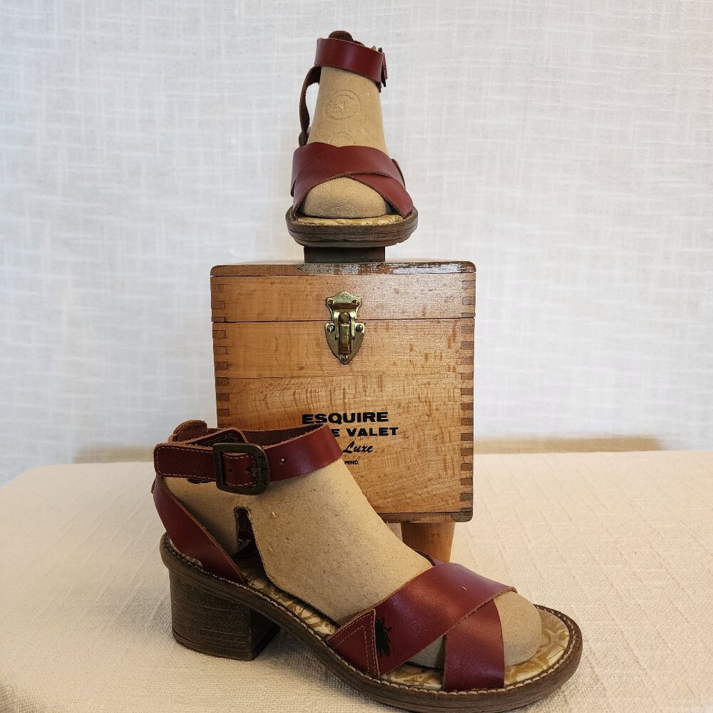 Fly London CERA634FLY W 37 Red Leather Sandals W/ hook and Loop Ankle Strap A261